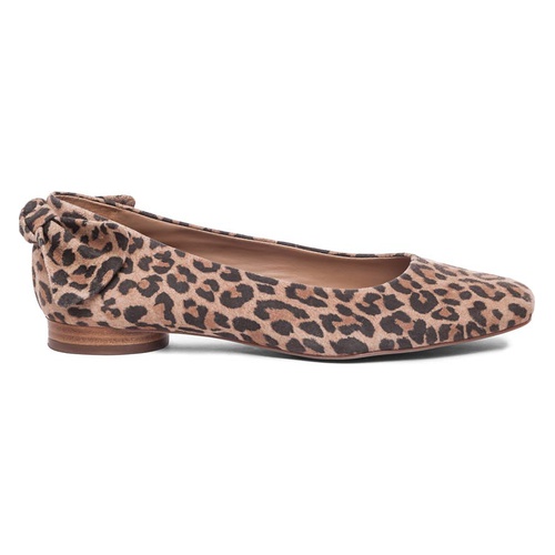  Bernardo Eloise Bow Flat_SAND CHEETAH PRINT SUEDE