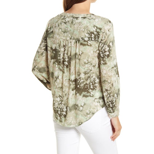  Caslon V-Neck Long Sleeve Crinkle Crepe Shirt_TAN - GREEN INDIGO FLORAL