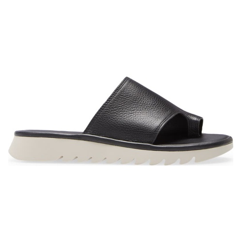  Caslon Farley Toe Loop Sandal_BLACK