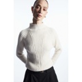 RIBBED PURE CASHMERE TURTLENECK SWEATER