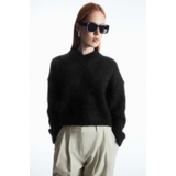 CROPPED V-NECK MOHAIR SWEATER