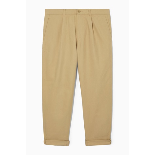 COS TAPERED PLEATED TWILL CHINOS