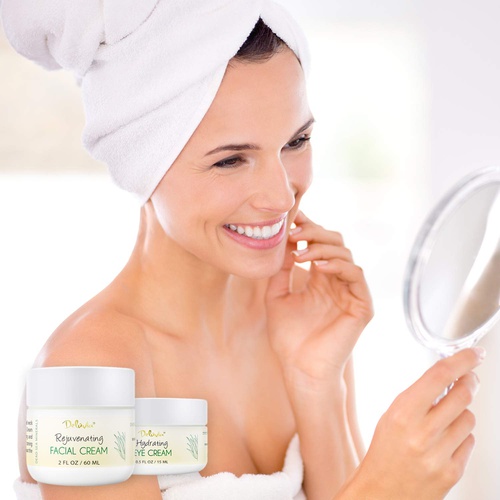  Deluvia Face Moisturizer Cream with Organic Aloe Vera, Organic Coconut Oil, Vitamin C, Vitamin E and Rosehip Oil. Daily Facial Lotion for Dry Skin, Sensitive Skin. Rejuvenating Facial Crea