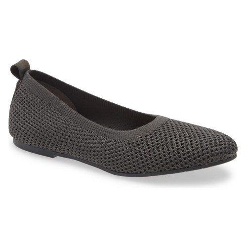  Eileen Fisher Naomi 2 Knit Flat_GRAPHITE STRETCH KNIT