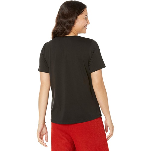  Eileen Fisher Round Neck Tee