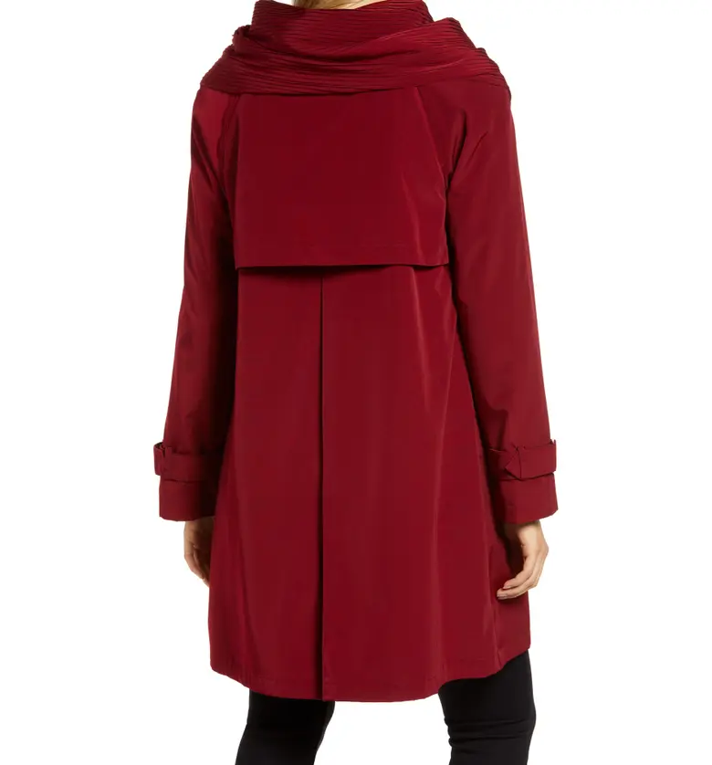  Gallery Pleated Collar Raincoat with Liner_MERLOT