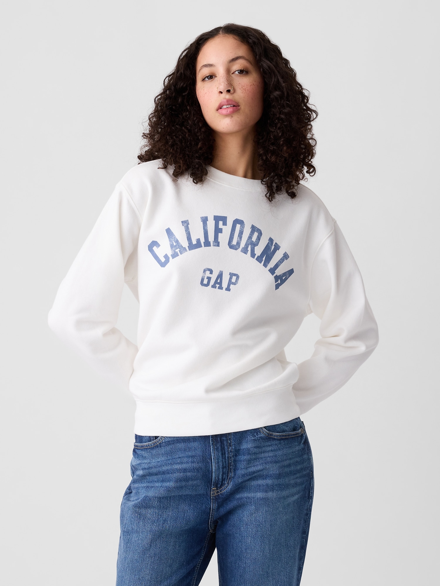 Relaxed Gap Graphic Sweatshirt