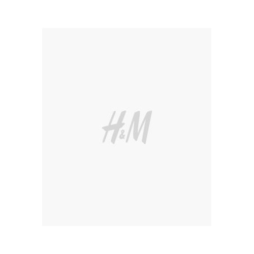 에이치앤엠 H&M Slim Fit Round-necked T-shirt
