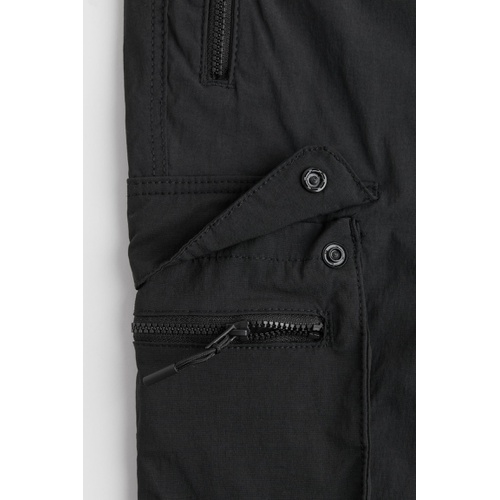 에이치앤엠 H&M Skinny Fit Nylon Cargo Joggers