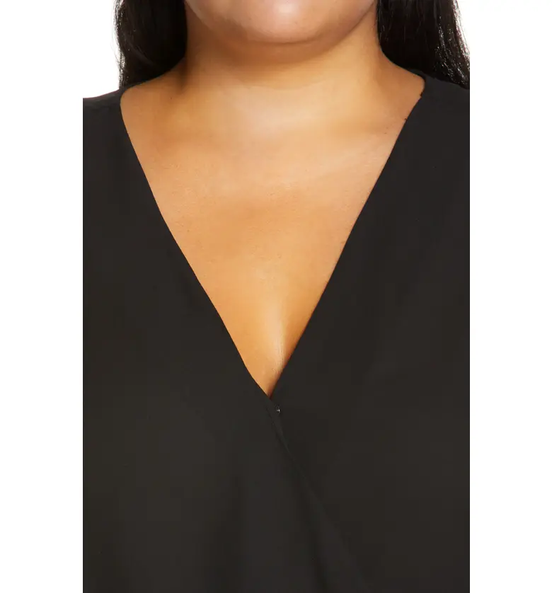  Halogen Sleeveless Surplice Blouse_BLACK