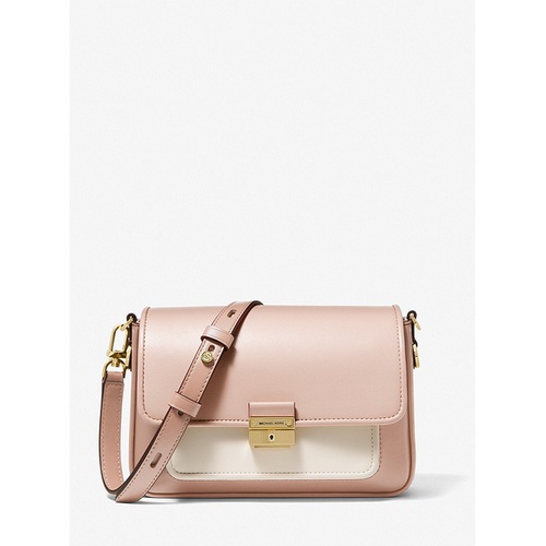 마이클코어스 MICHAEL Michael Kors Bradshaw Medium Color-Block Leather Messenger Bag