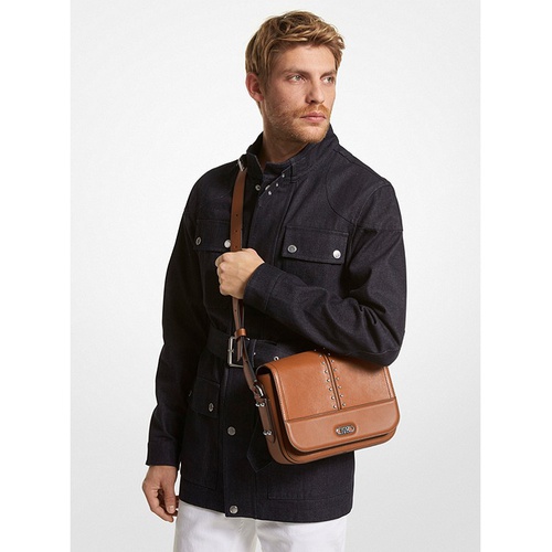 마이클코어스 Michael Kors Mens Astor Medium Studded Leather Messenger Bag