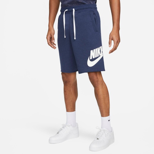나이키 Mens Nike Club Alumni Graphic French Terry Shorts