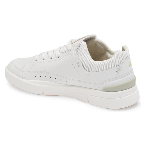  On THE ROGER Centre Court Tennis Sneaker_ICE CHALK