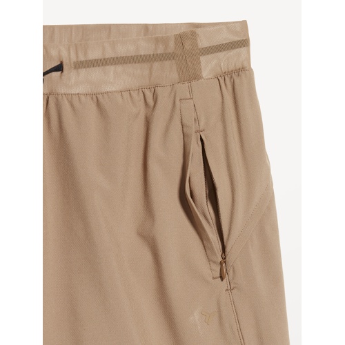 올드네이비 StretchTech Lined Train Shorts -- 7-inch inseam Hot Deal