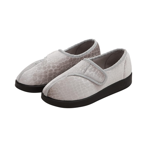  Silverts 15350 Adjustable Closure Slippers