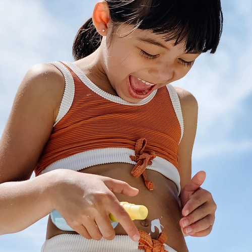  Supergoop! Sunnyscreen 100% Mineral Spray SPF 50, 3.4 fl oz - Face & Body Sunscreen for Babies & Kids - 100% Non-Nano Mineral Formula - Pediatrician Tested, Hypoallergenic, Fragran