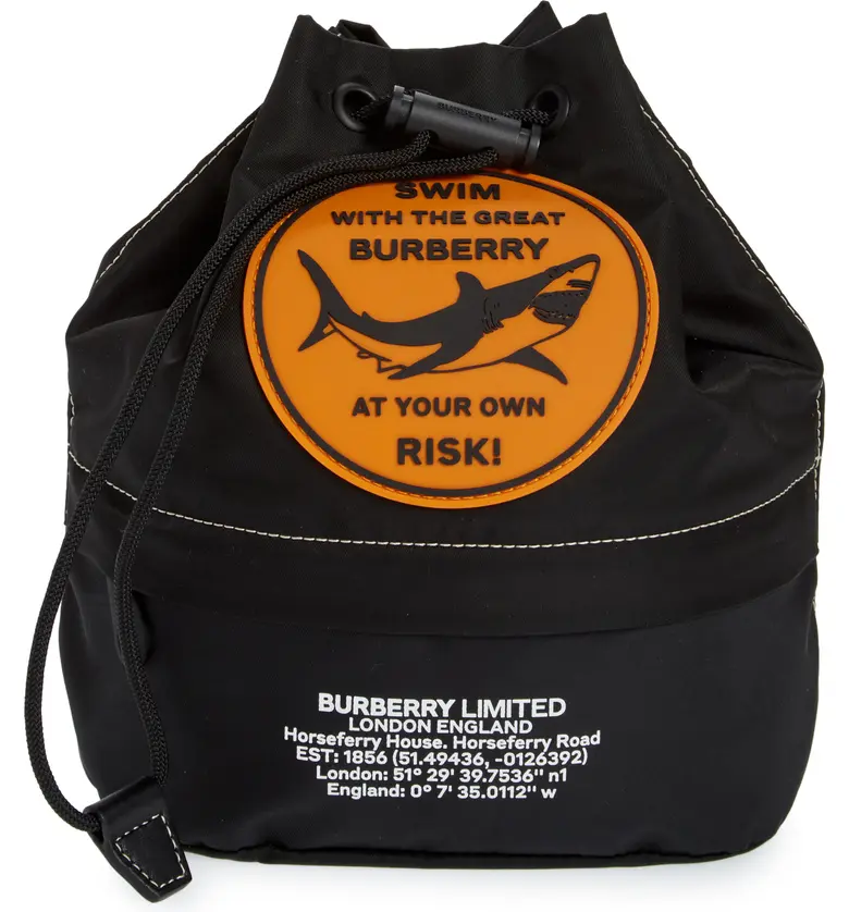 Burberry Phoebe Shark Patch Bucket Bag_BLACK