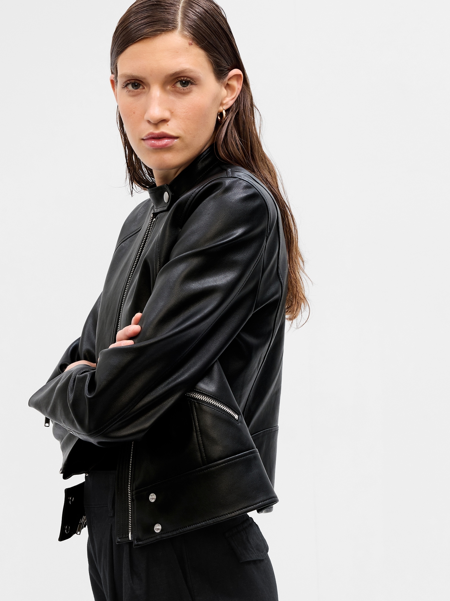 갭 Vegan Leather Cropped Moto Jacket