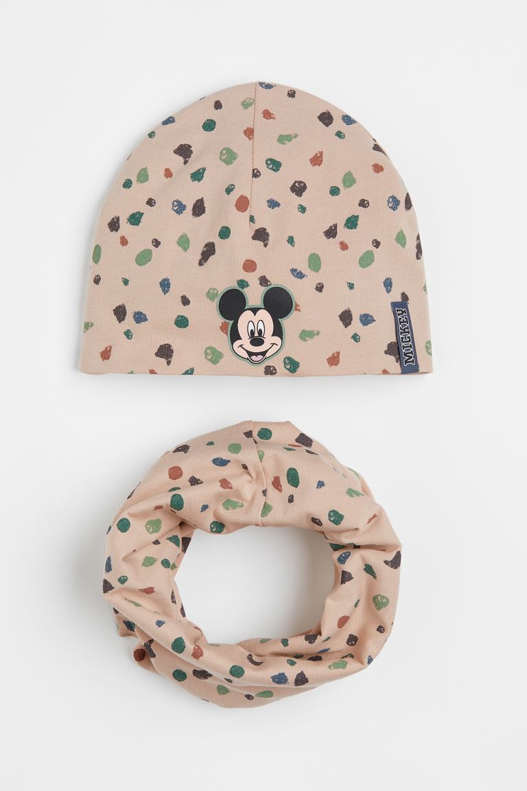 H&M Hat and Scarf Set