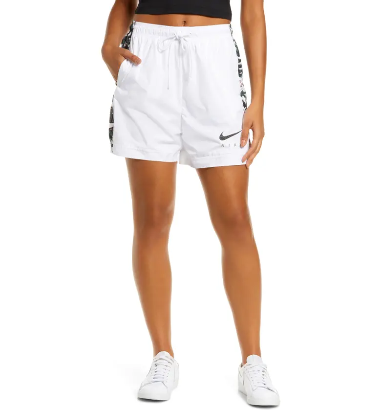 Nike Sportswear Statement Shorts_WHITE