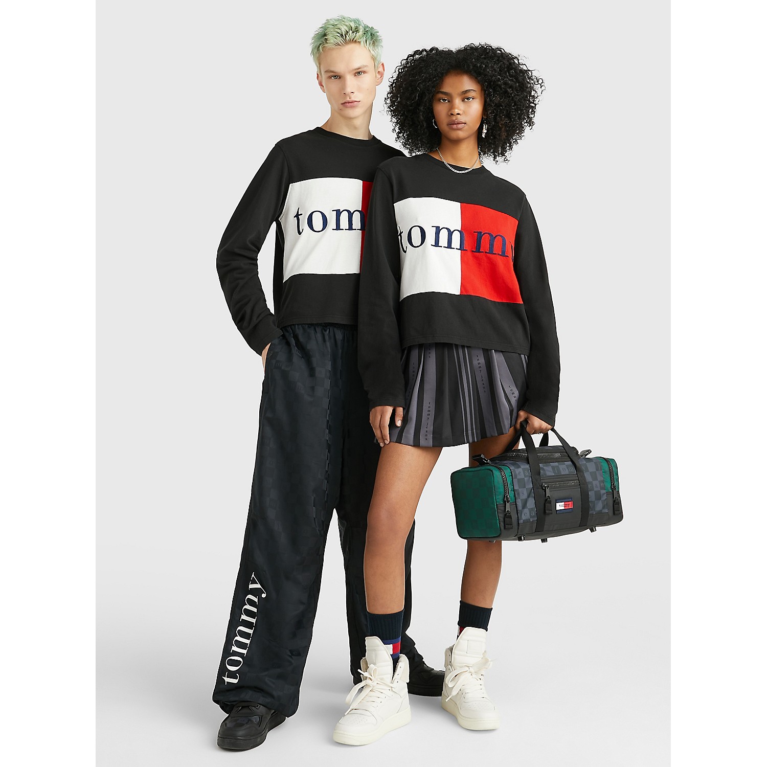 TOMMY JEANS Tommy Collection Cropped Flag Logo T-Shirt