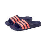 adidas Kids Adilette Aqua Slides (Toddleru002FLittle Kidu002FBig Kid)