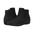 Aravon Fairlee Waterproof Ankle Boot