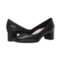 Aravon Career Dress Pump