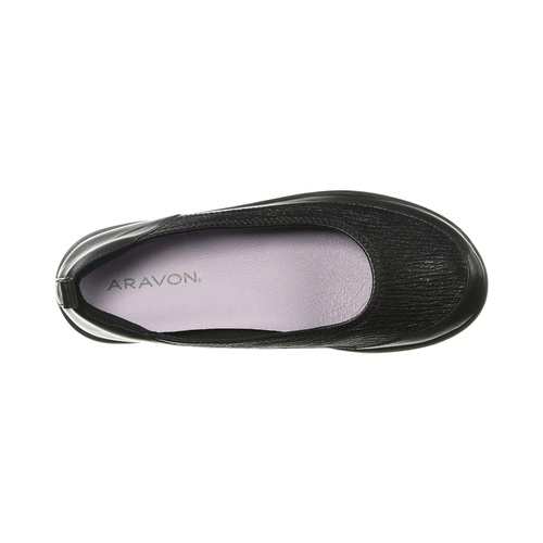  Aravon Quinn Curved Slip-On