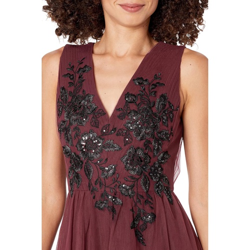 비씨비지 BCBGMAXAZRIA Long Tulle and Lace Applique Evening Dress