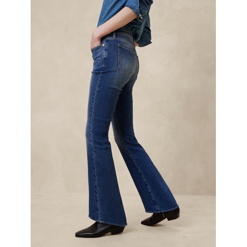 바나나리퍼블릭 Mid-Rise Bootcut Jean