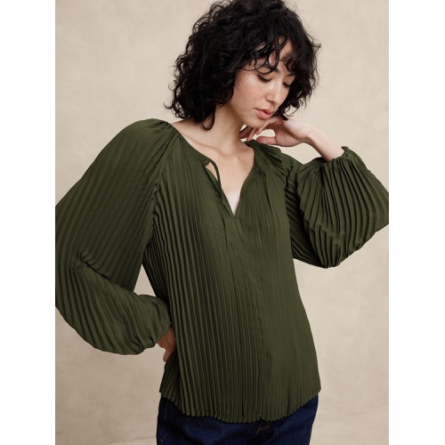 바나나리퍼블릭 Keyhole Pleated Blouse