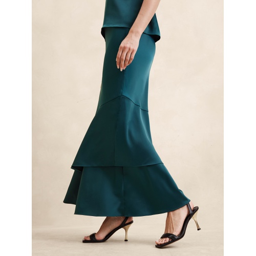 바나나리퍼블릭 Satin Tiered Maxi Skirt