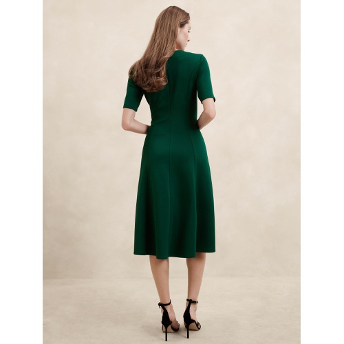 바나나리퍼블릭 Soft Touch Scuba Seamed Midi Dress