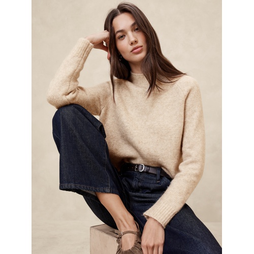 바나나리퍼블릭 Fuzzy Mock-Neck Sweater