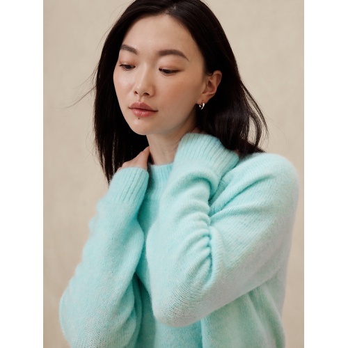 바나나리퍼블릭 Fuzzy Mock-Neck Sweater