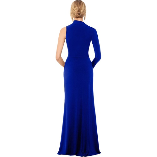  Betsy & Adam Long Jersey Asymmetrical Sleeve Gown