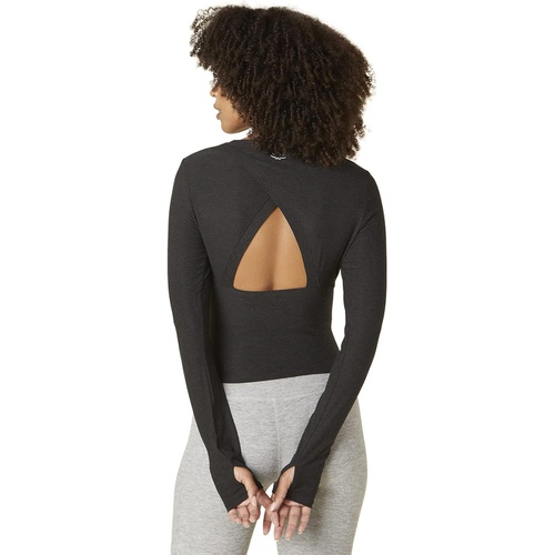  Beyond Yoga Overlap Long Sleeve Cropped Pullover