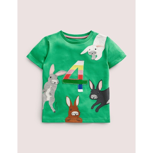 보덴 Boden Birthday Applique T-shirt - Aloe Green Bunnies Four