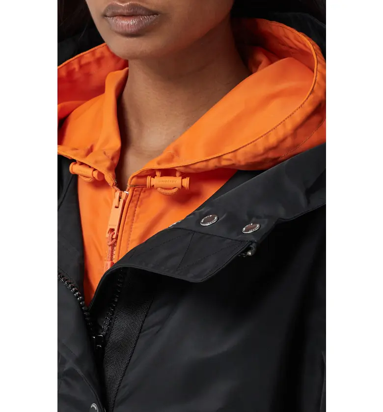 버버리 Burberry Tewin Hooded Fishtail Hem Parka_BLACK
