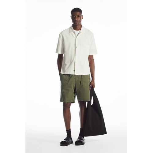 COS BUCKLED UTILITY SHORTS