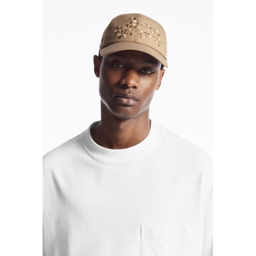 COS FLORAL EMBROIDERED BASEBALL CAP