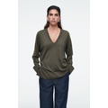 V-NECK MERINO WOOL SWEATER