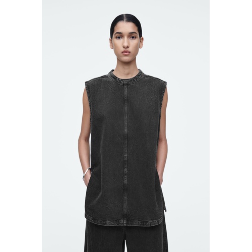 COS SLEEVELESS ZIP-UP DENIM TOP