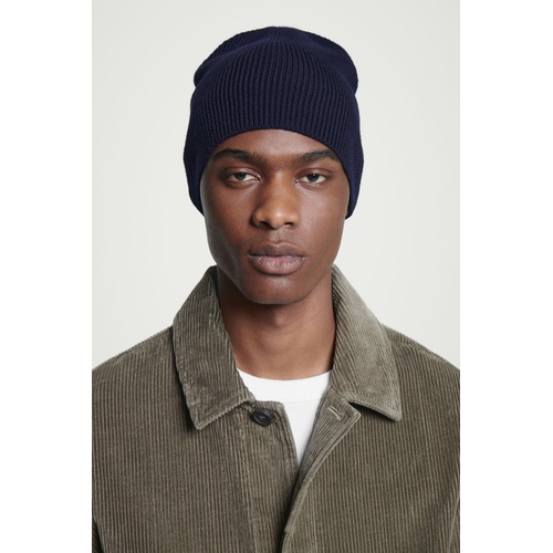 COS FITTED MERINO WOOL BEANIE