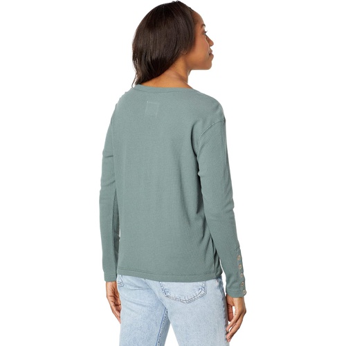  Chaser Heritage Waffle Long Sleeve Scoop Neck Henley with Snaps