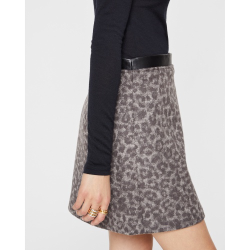 클럽모나코 Leopard Print Centie Mini Skirt
