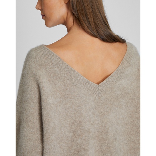 클럽모나코 Brushed Cashmere V-Back Sweater