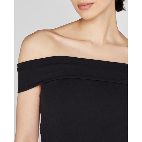 클럽모나코 Luxe Crepe Off-The-Shoulder Top